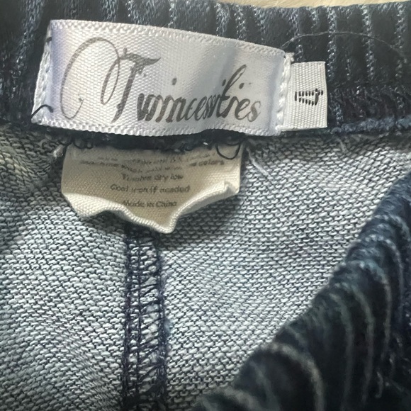 Girl’s Yellow Floral clothing Lot Size 4 - Picture 12 of 16